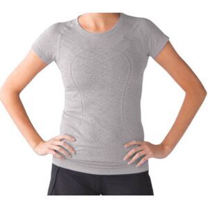 LULULEMON ATHLETICA Swifty Tech Short Sleeve Crew Size 6